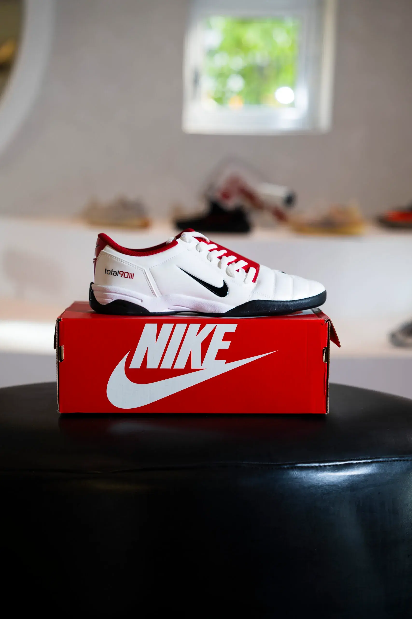 Nike T90